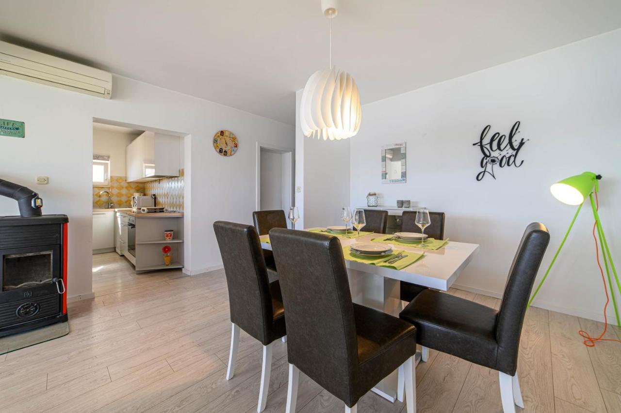 Apartment Seaside Zaboric Eksteriør bilde